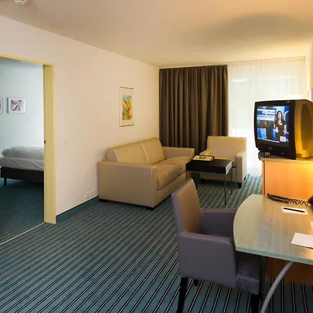 Apart-Hotel Zurich Airport-2